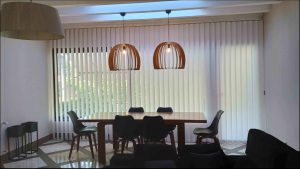 cortina de lamas verticales a medida